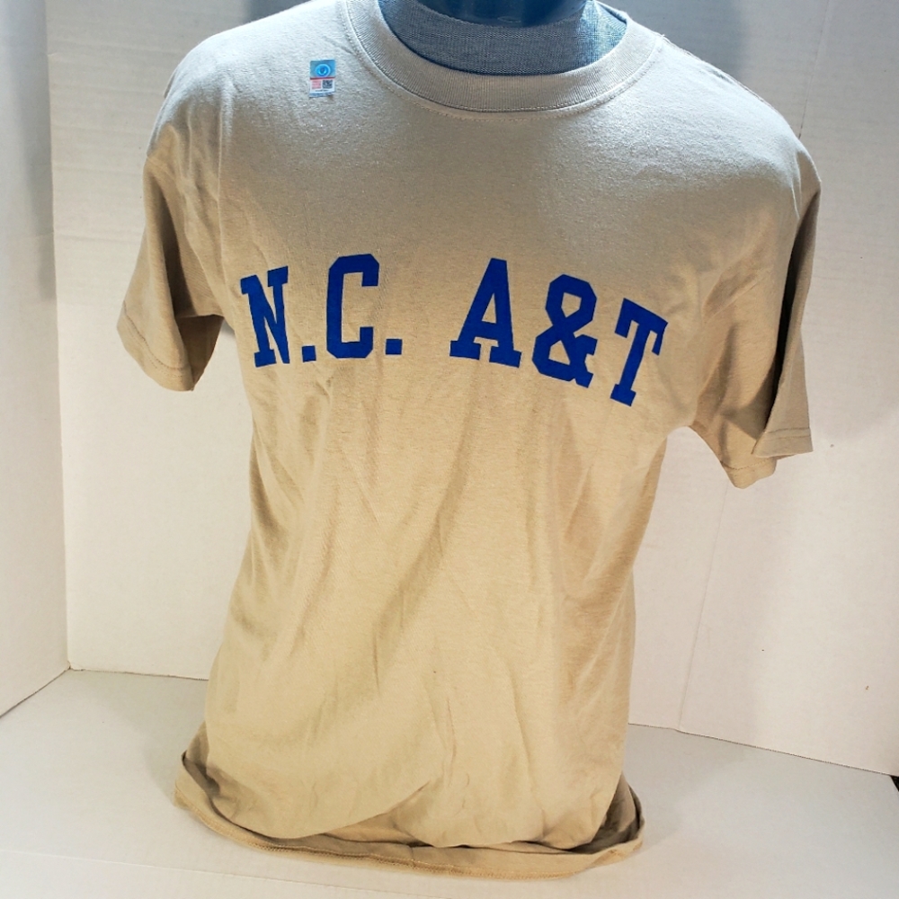 NWT Men's North Carolina A & T State University Venley T-shirt